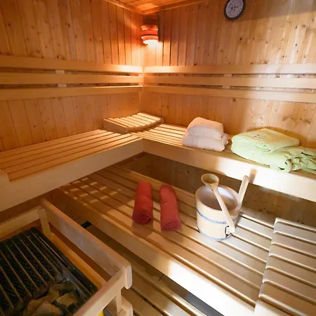 Les Pieds Au Frühstückspension 3*